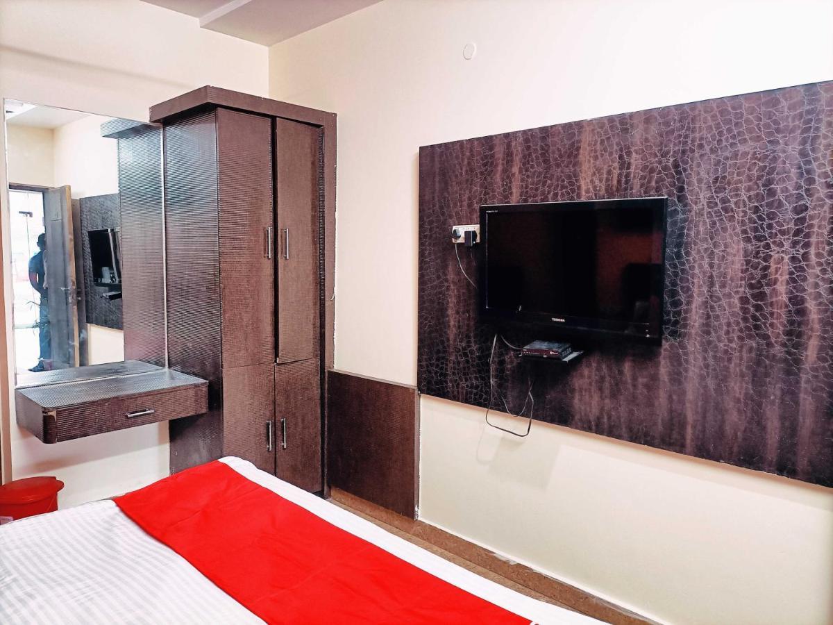Oyo Flagship Just-9 Inn Near Sahara Ganj Mall Lucknow Exterior photo