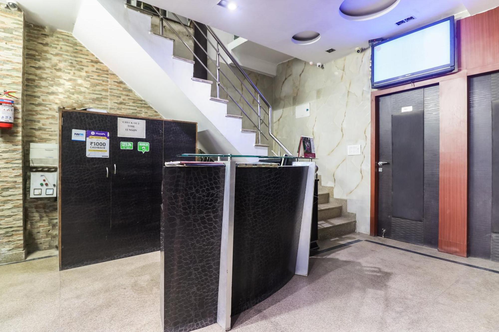 Oyo Flagship Just-9 Inn Near Sahara Ganj Mall Lucknow Exterior photo
